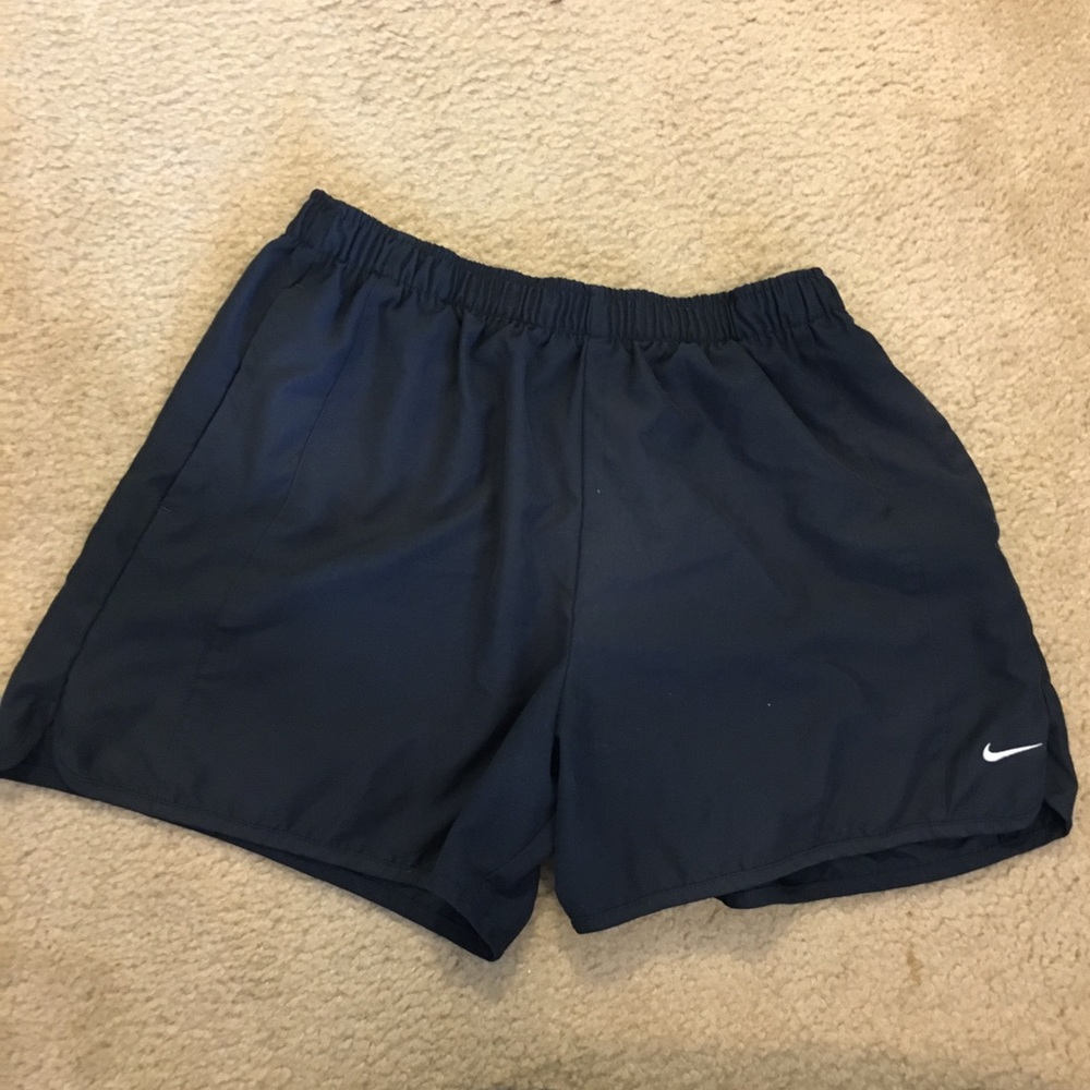 Nike tennis shorts